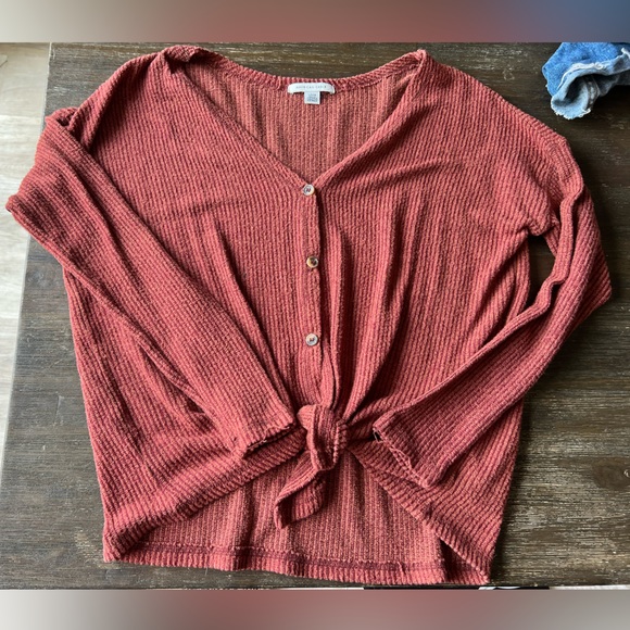 AE long sleeve - Picture 1 of 2